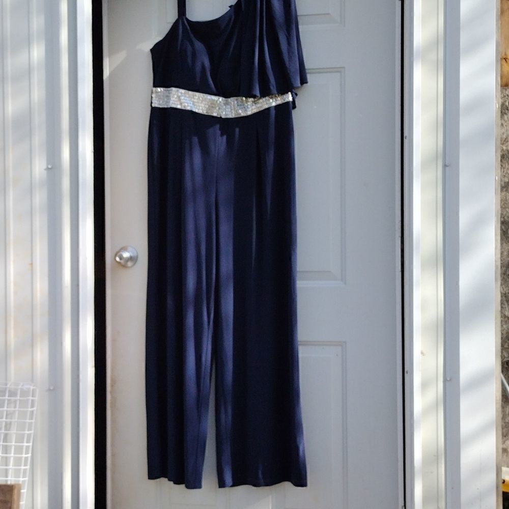 Formal jumpsuit  - Picture 4 of 7